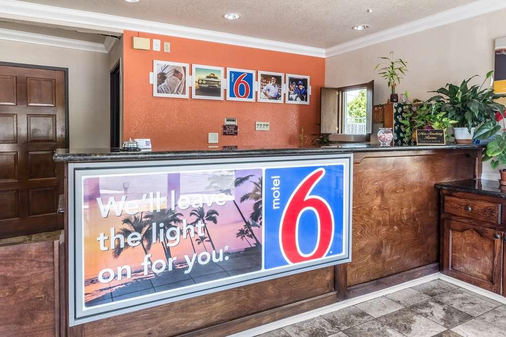 Motel 6-Fresno, Ca - Belmont Ave Інтер'єр фото